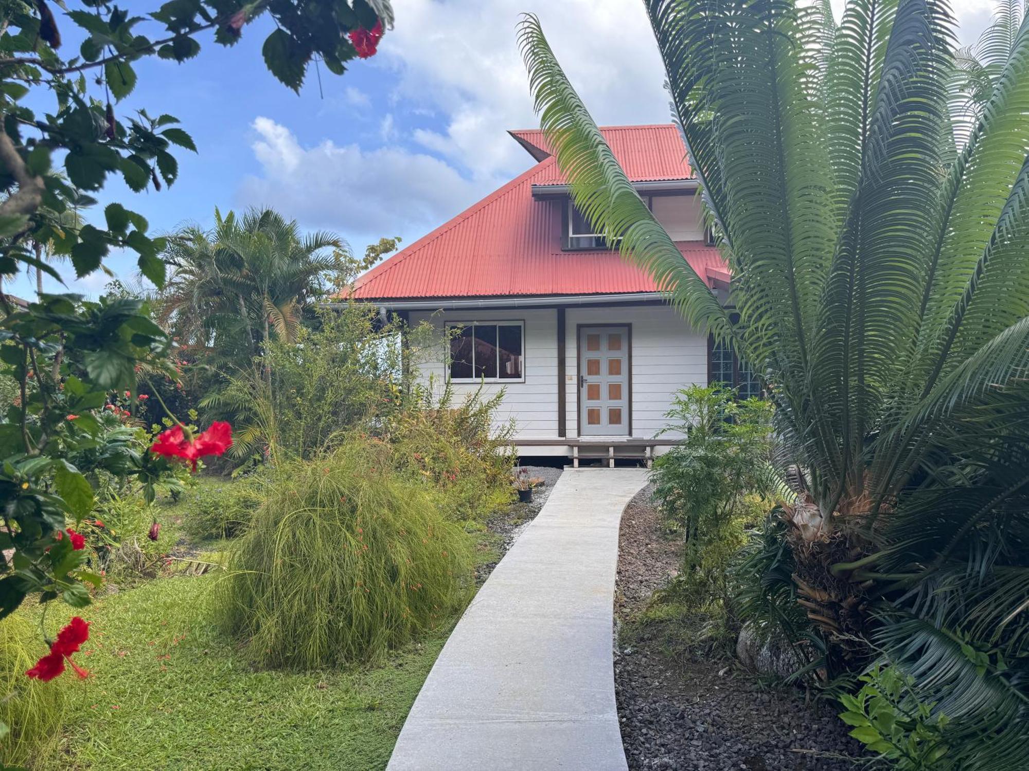Sofpat Plage Raiatea Taputapuapea Exterior photo